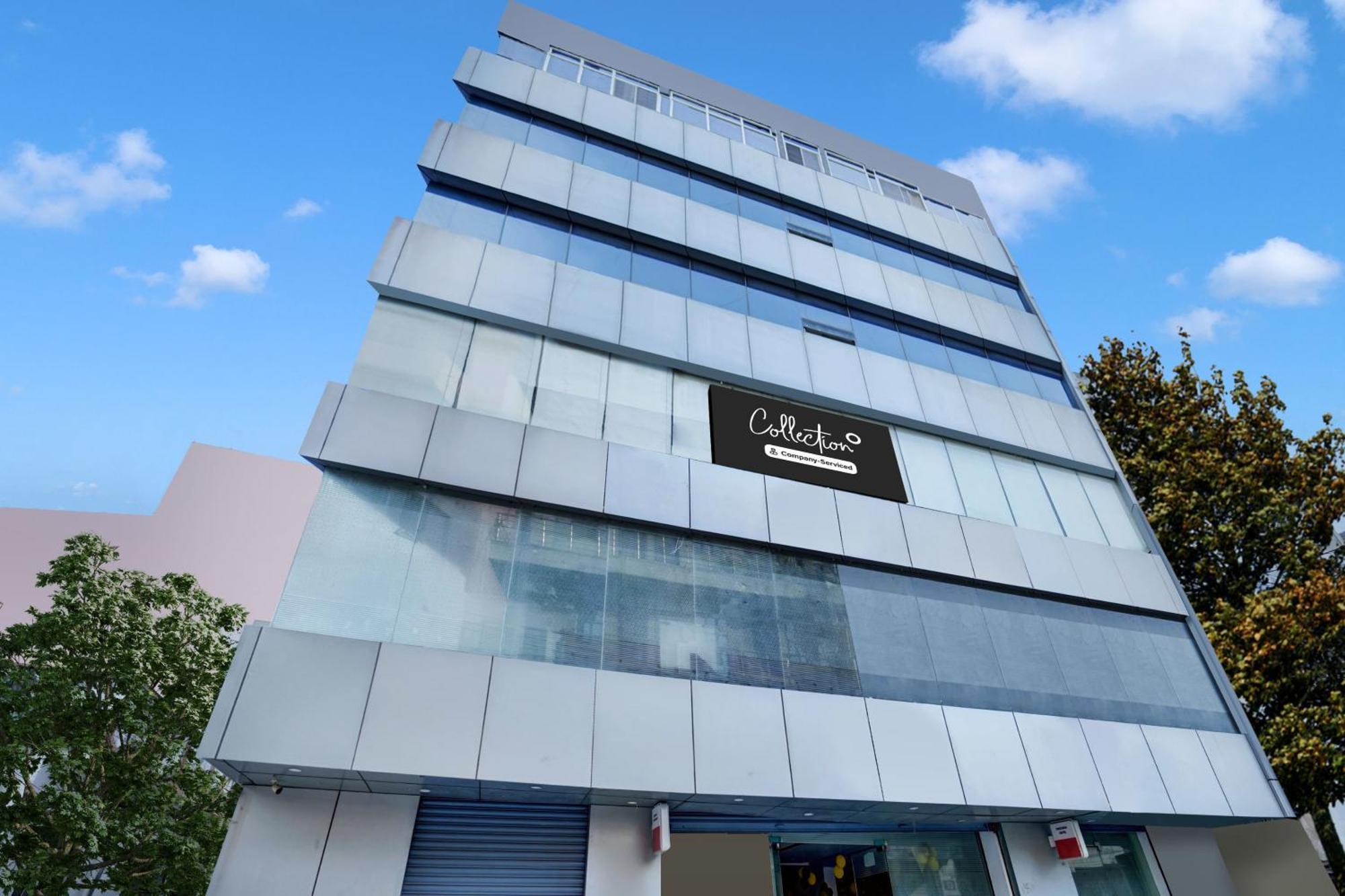 Hotel Super Collection O Rajeev Nagar Near Atal Path Formerly Vinayaka 3*