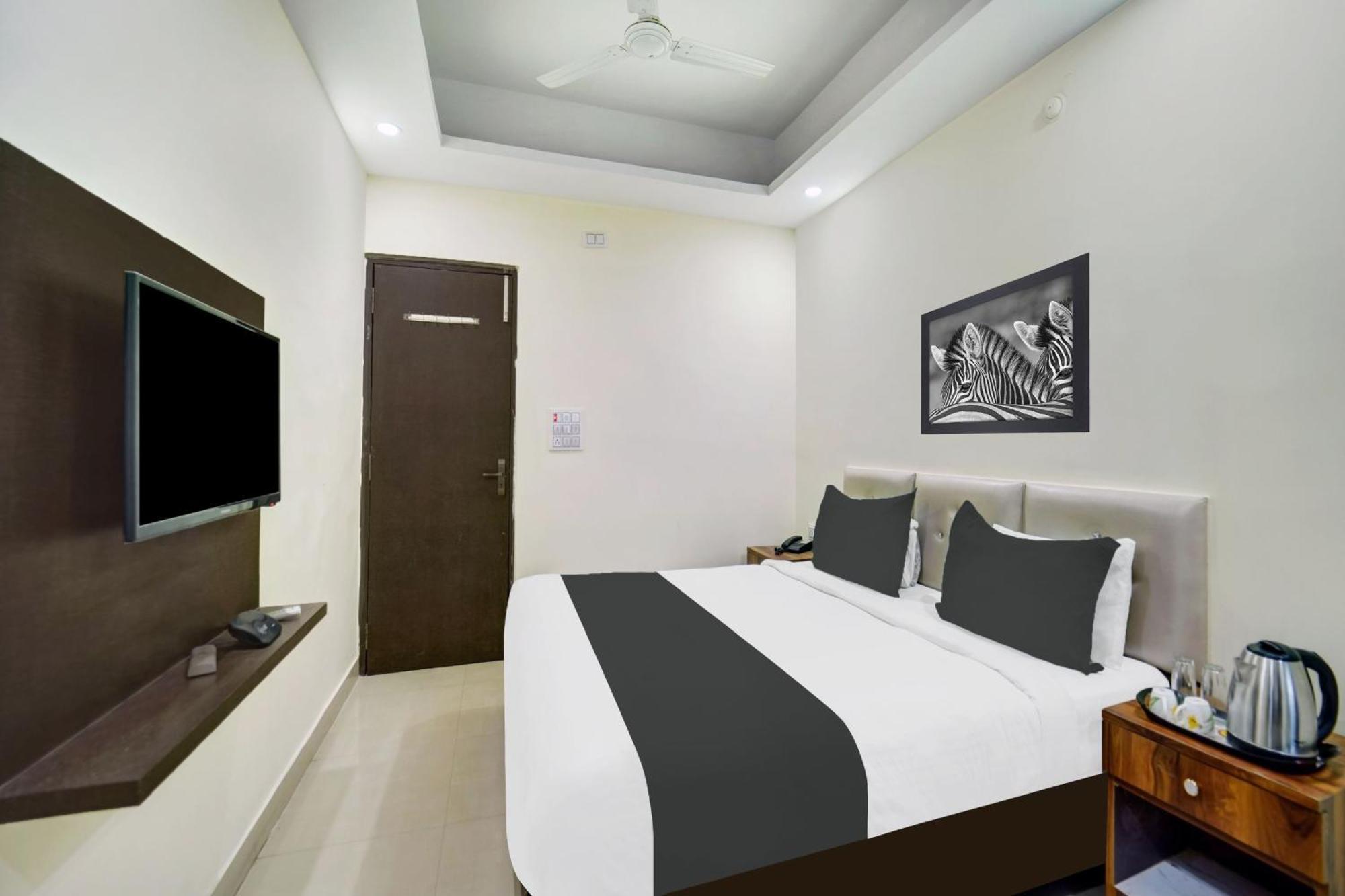 Super Collection O Rajeev Nagar Near Atal Path Formerly Vinayaka Digha (Bihar)